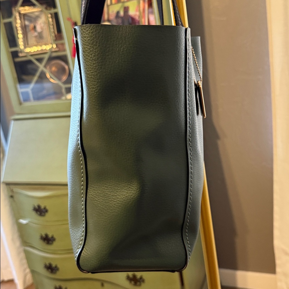 Coach Green Leather Derby Tote - Picture 4 of 10